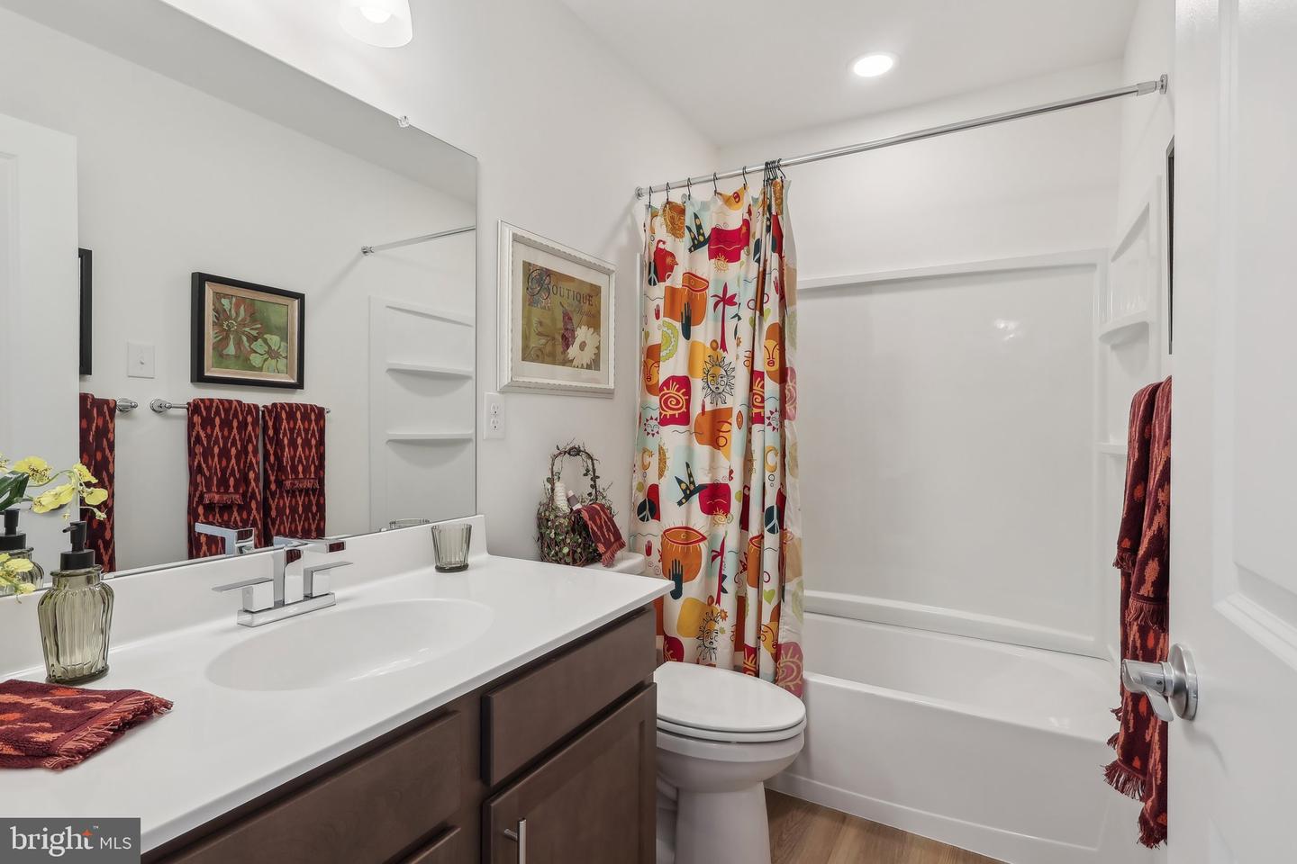 270 Harmony Ct #77b Property Photo 18
