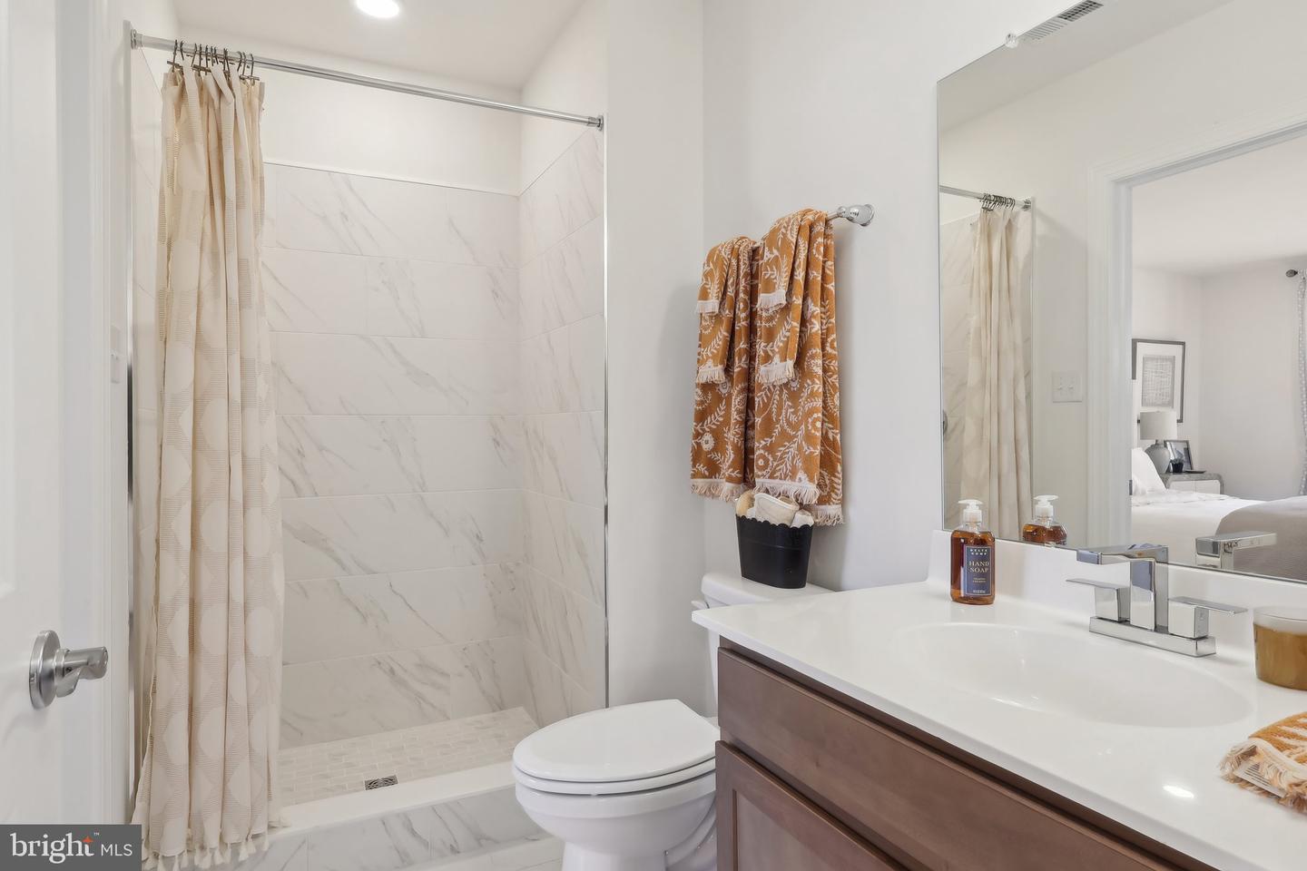 270 Harmony Ct #77b Property Photo 19