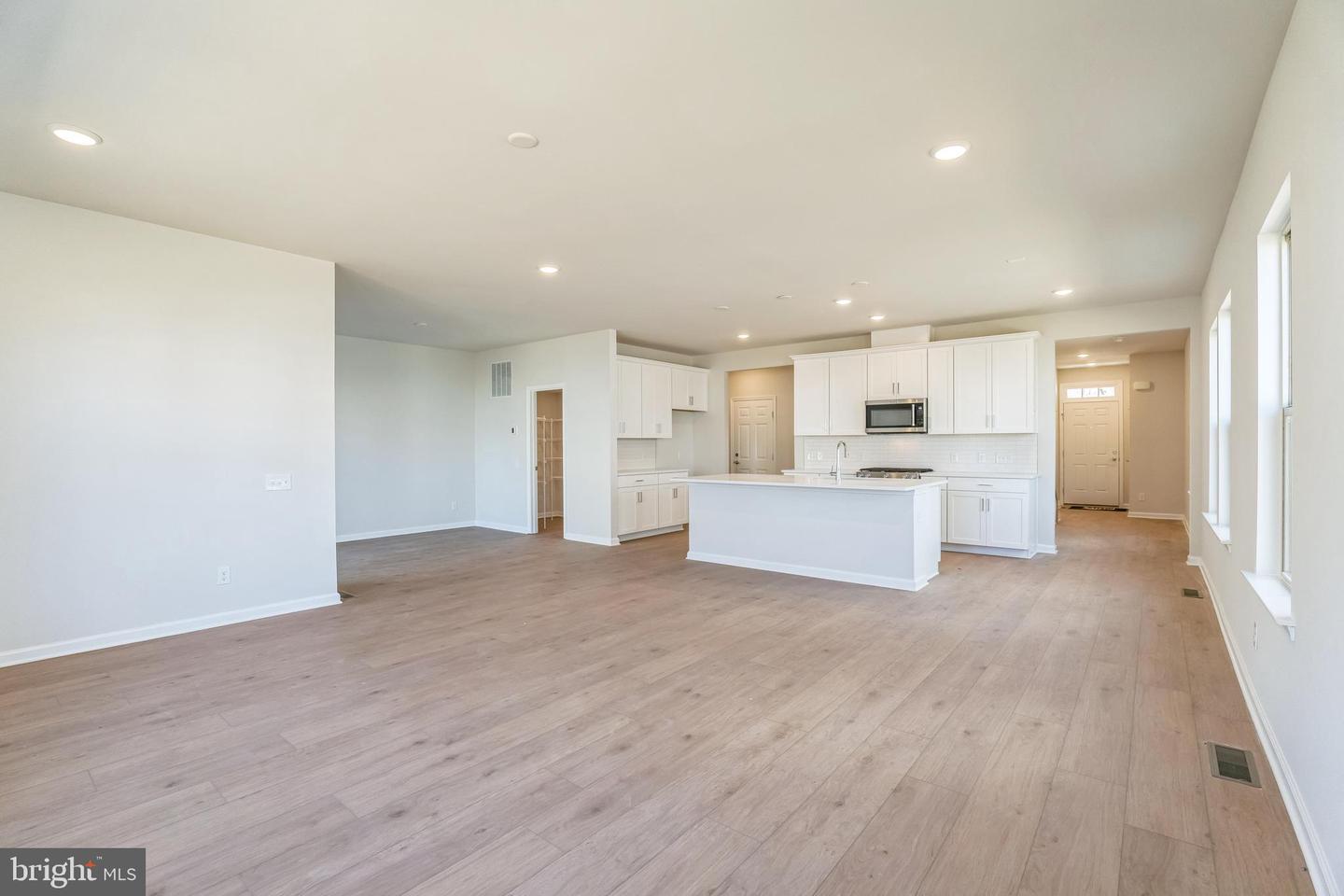 623 Liberty Ridge Rd Property Photo 2