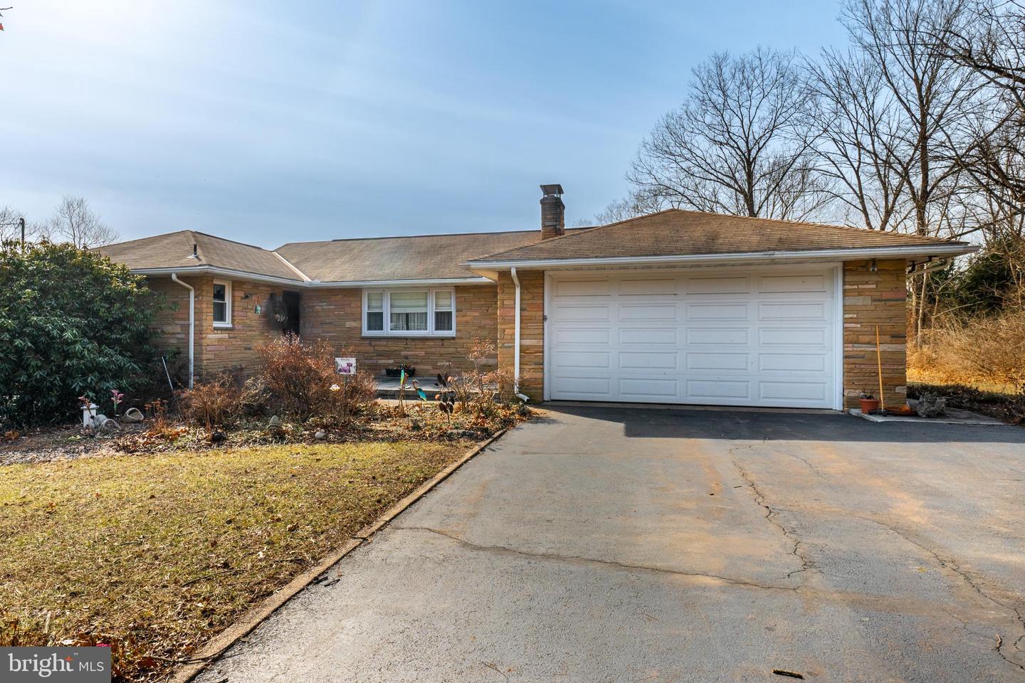 30 Hockle Rd Property Photo