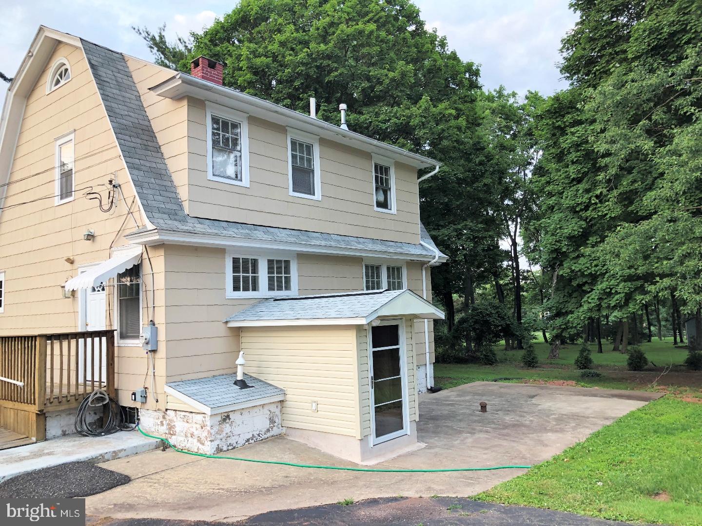 160 Rahns Rd Property Photo 3