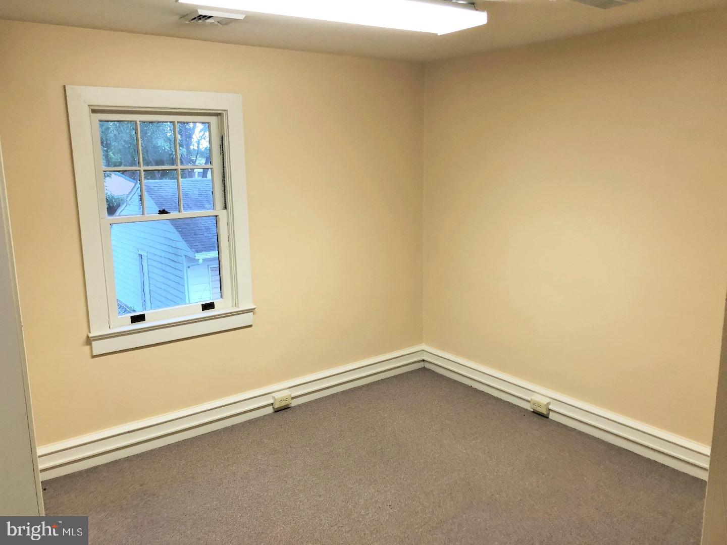 160 Rahns Rd Property Photo 6