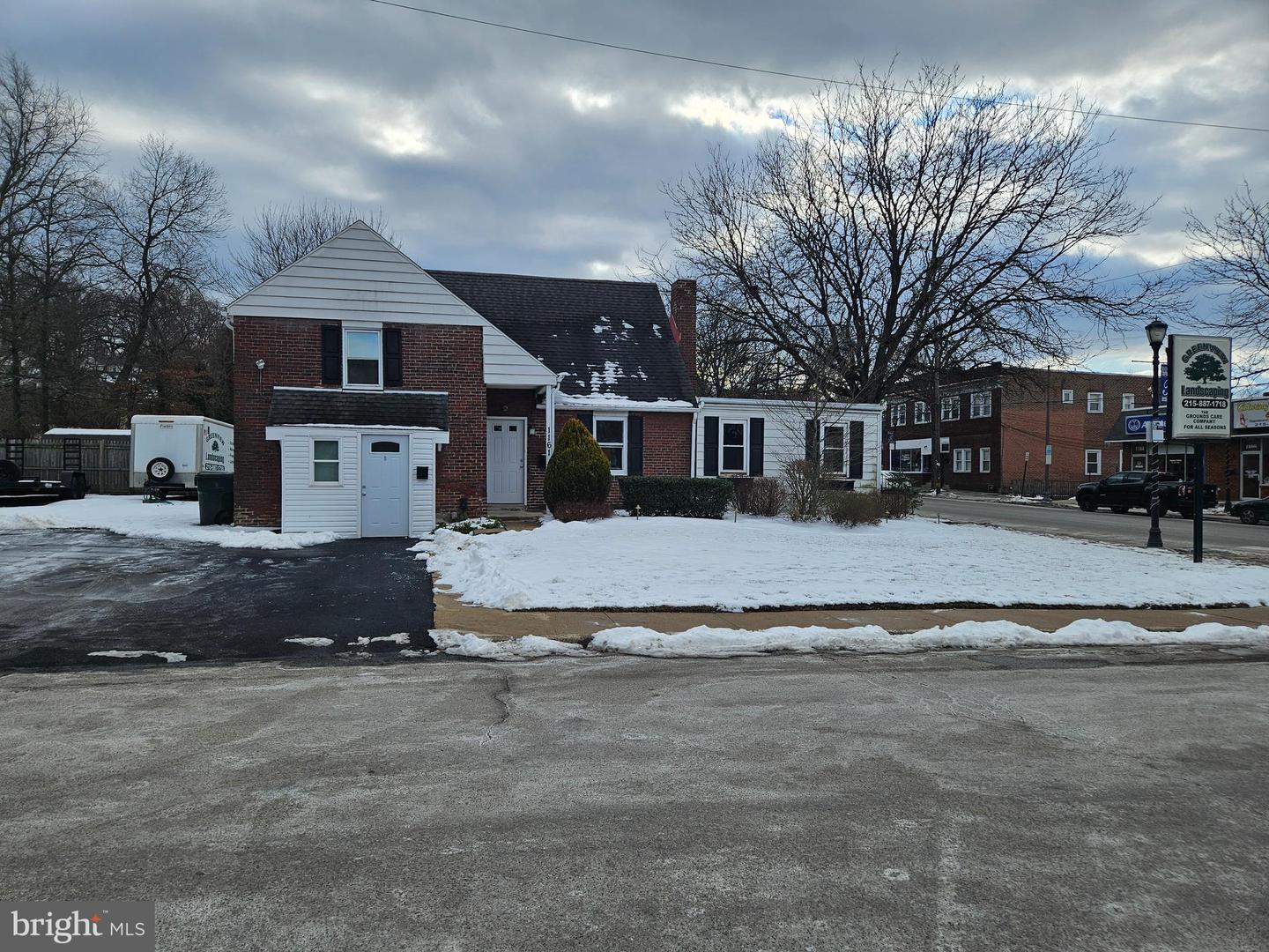 1161 Easton Rd Property Photo