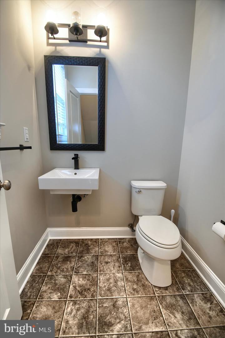 39 N Mitchell Ave Property Photo 7