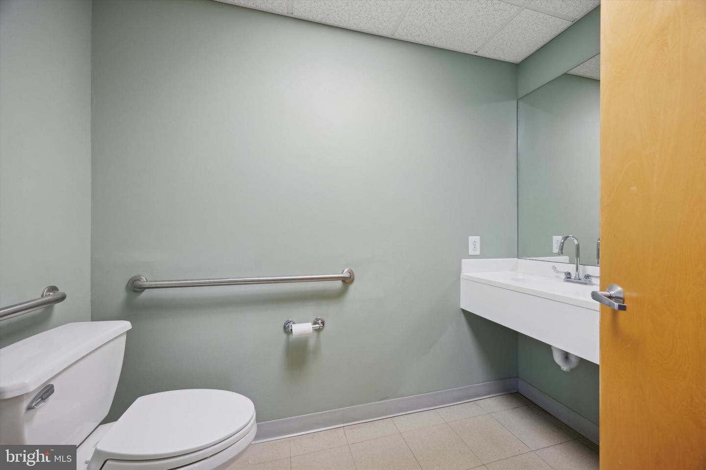 460 Lewis Rd #202 Property Photo 10