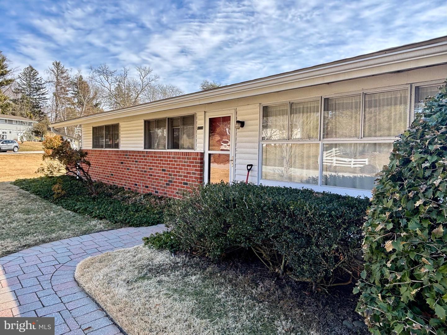 6318 Fairfield Dr Property Photo