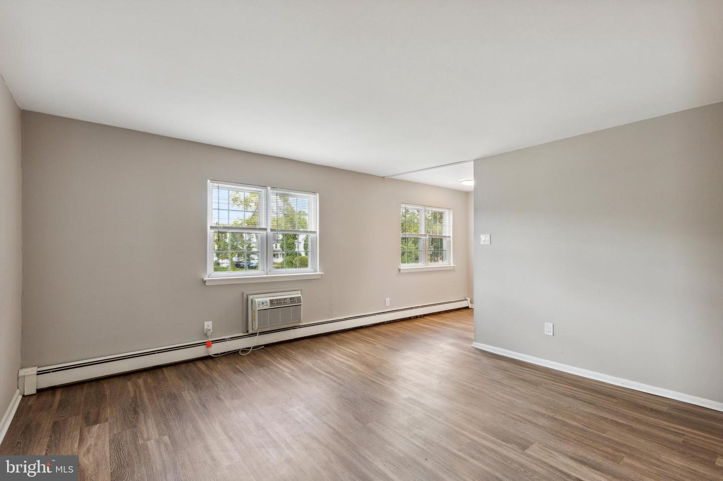 350 N York Rd #b18 Property Photo 1