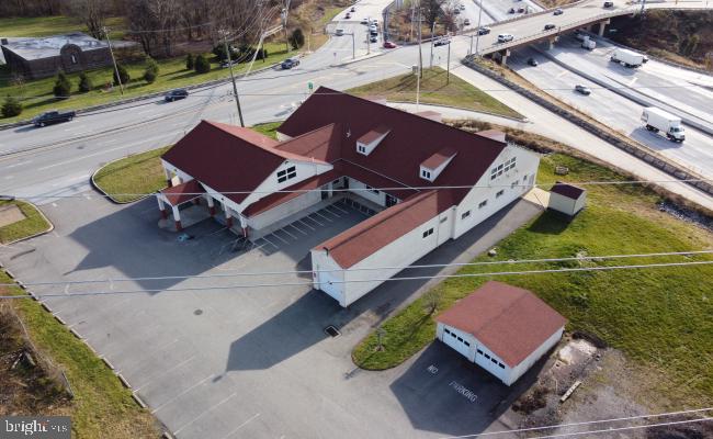 1217 Trooper Property Photo 5