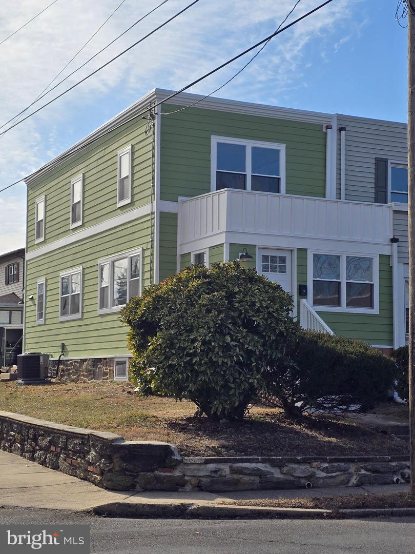 2746 Jenkintown Rd Property Photo