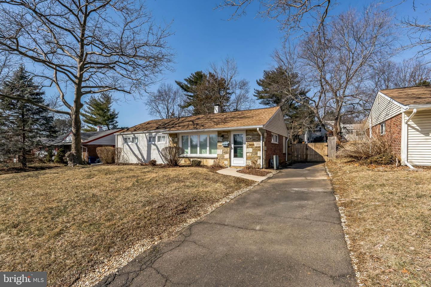 1304 Wunderland Rd Property Photo