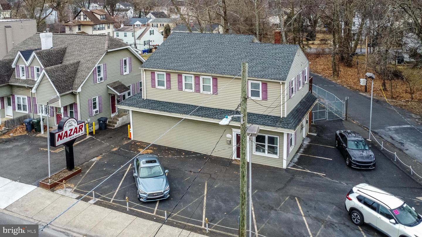1664 Old York Rd Property Photo