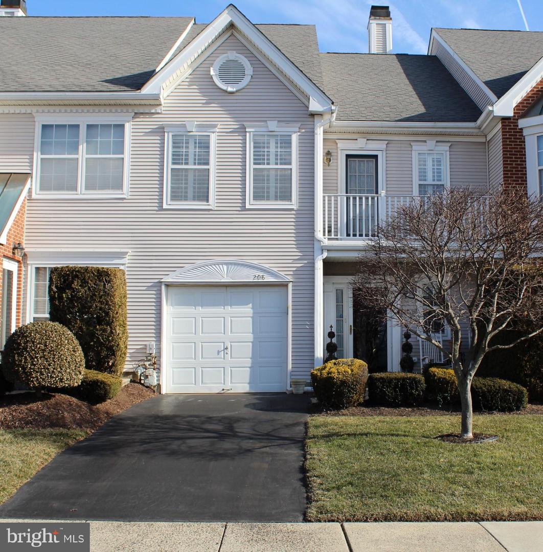 208 Delmar Ct Property Photo