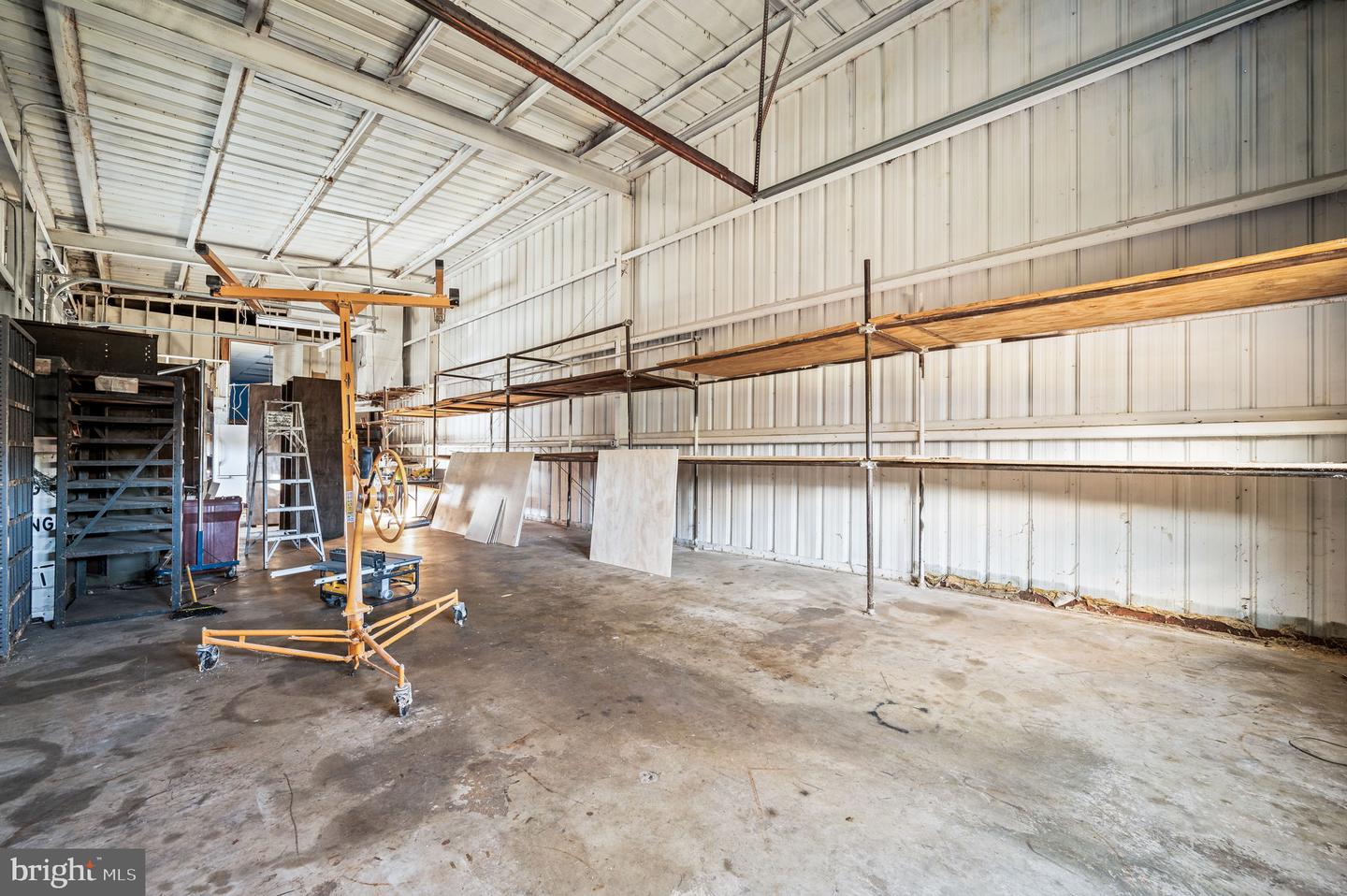 337 E Dekalb Pike #warehouse Property Photo 8