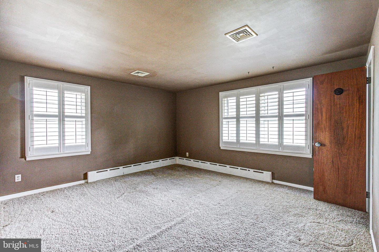 1210 Bridle Path Dr Property Photo 25