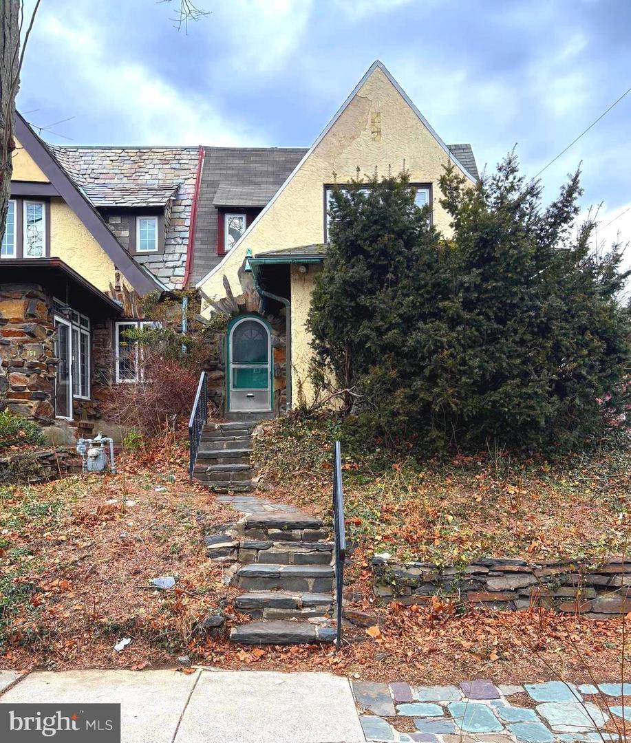 149 Stoneway Ln Property Photo