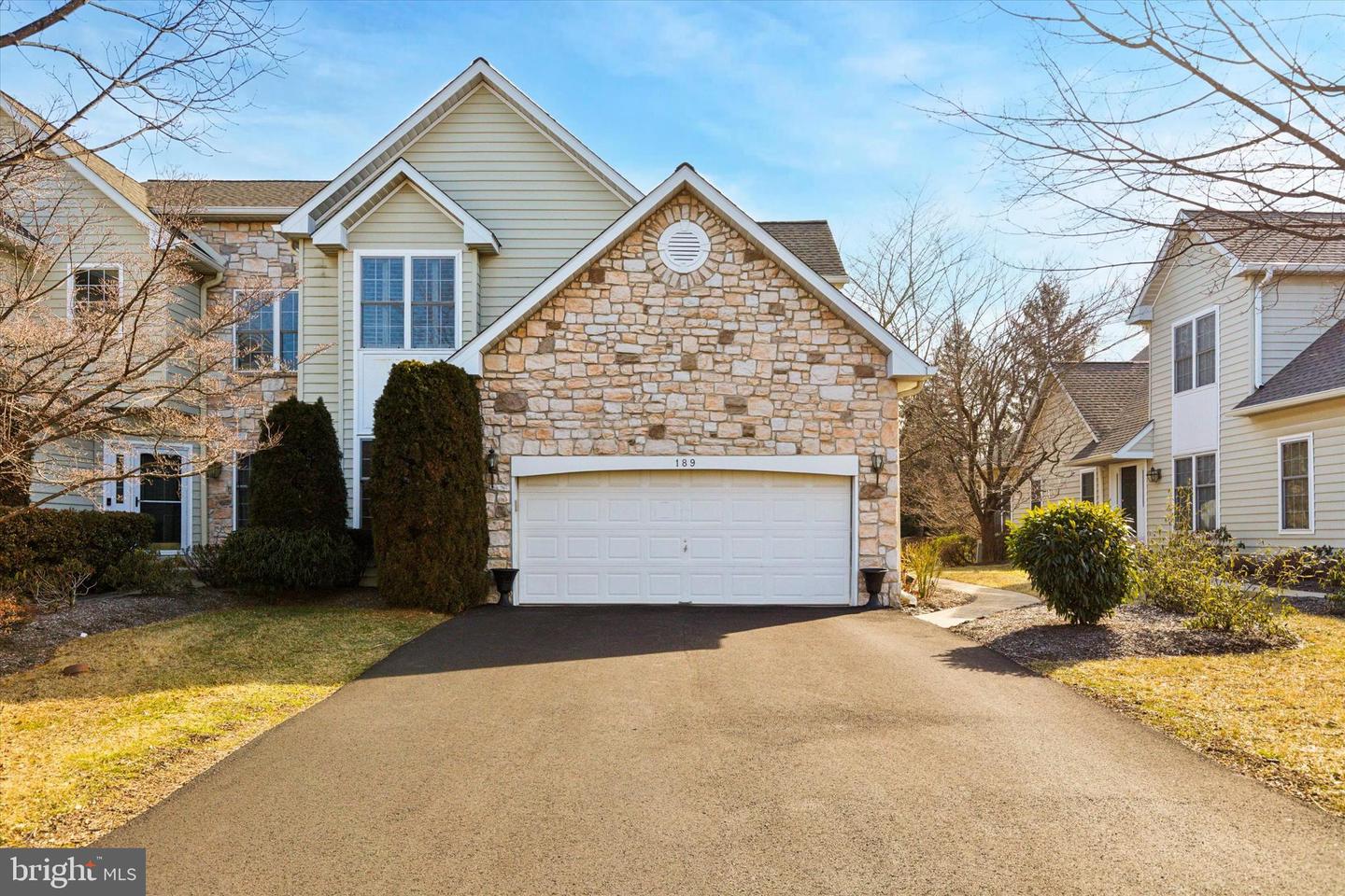 189 Birkdale Dr Property Photo