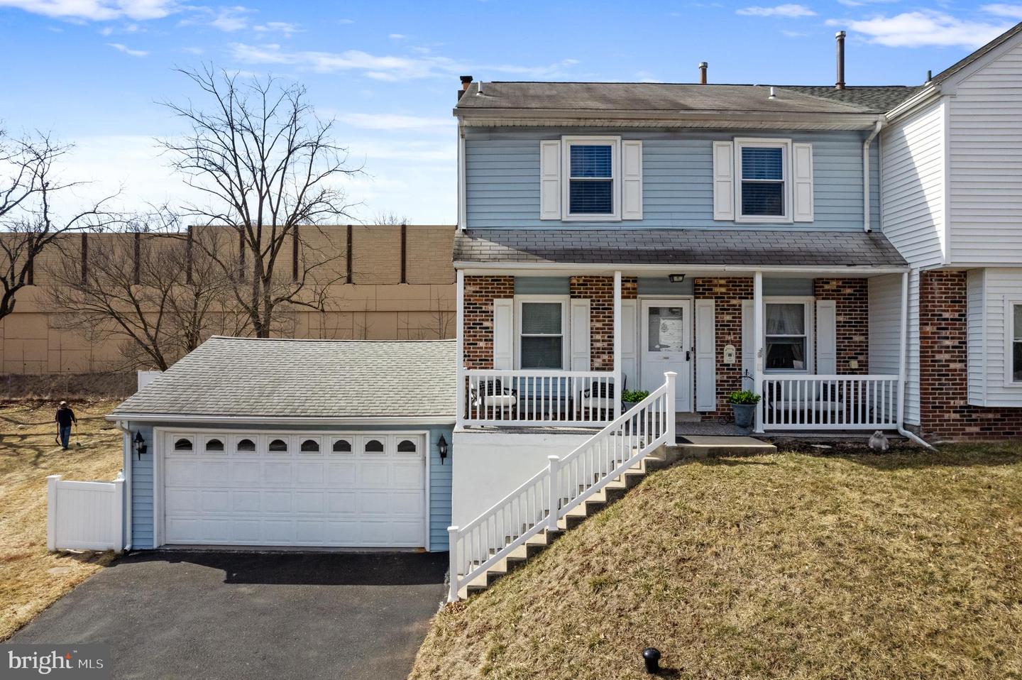 1642 Boone Way Property Photo
