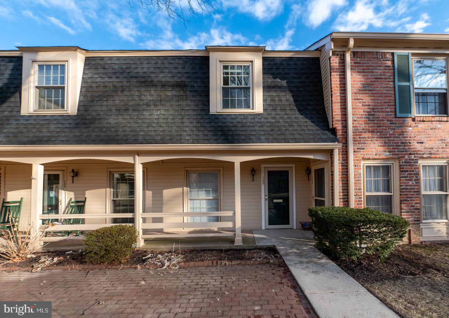 152 Albemarle Dr Property Photo