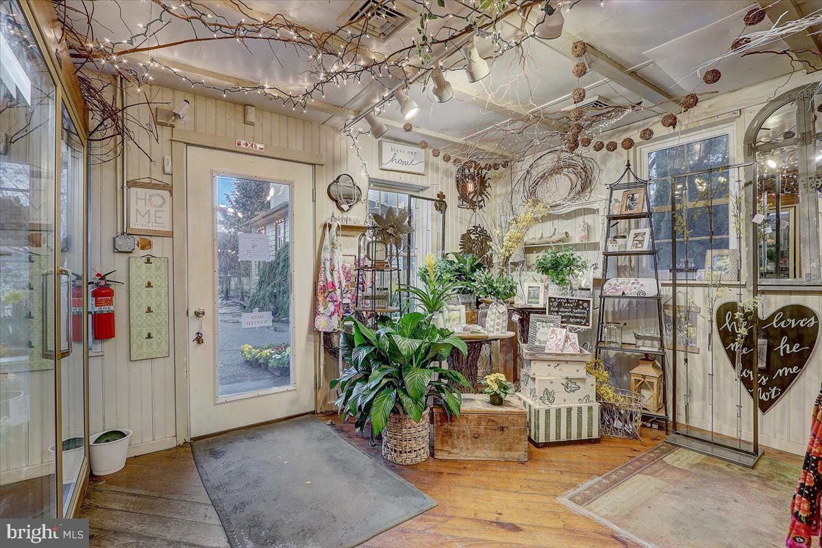 1525 Limekiln Pike Property Photo 35