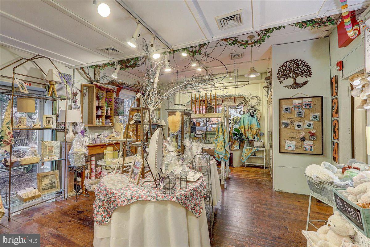 1525 Limekiln Pike Property Photo 37