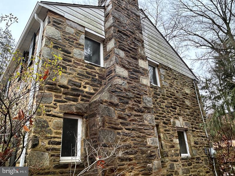 529 Waln Rd Property Photo 5
