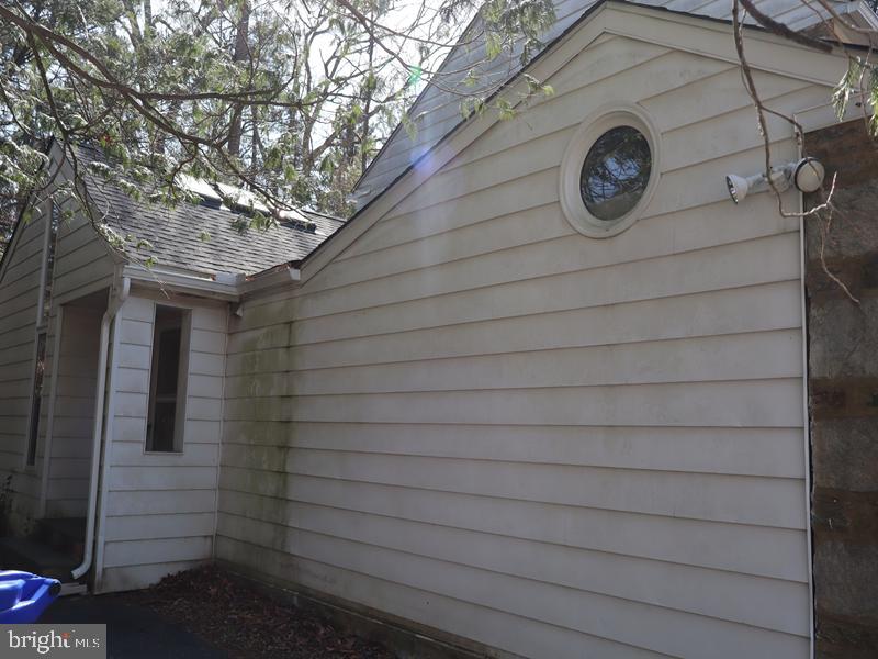 529 Waln Rd Property Photo 6