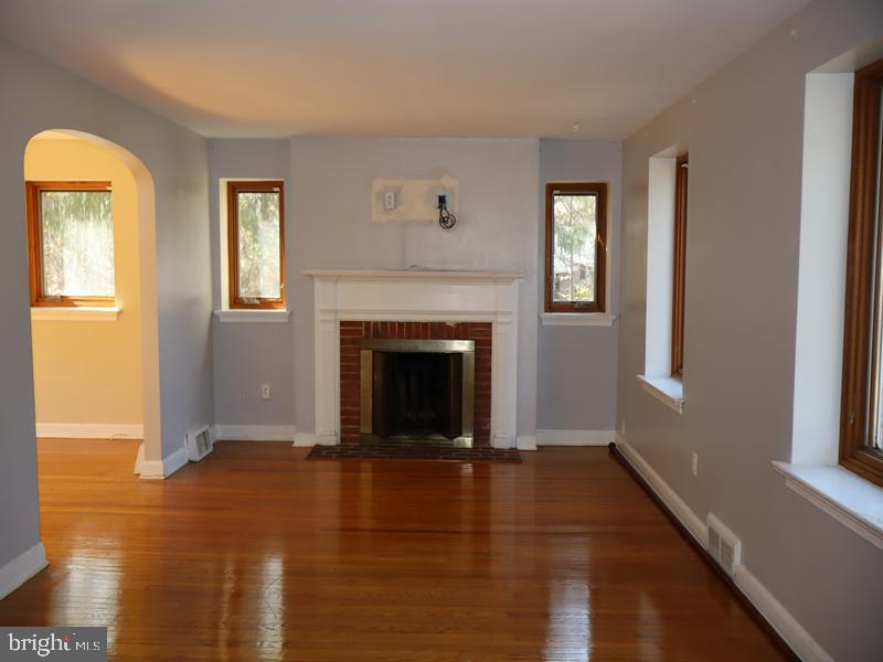 529 Waln Rd Property Photo 7