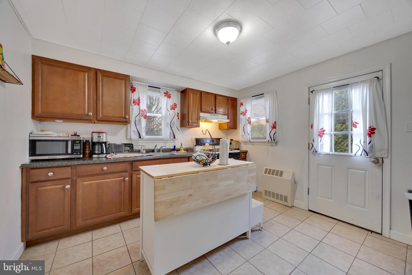 245 N Spring Garden St Property Photo 7