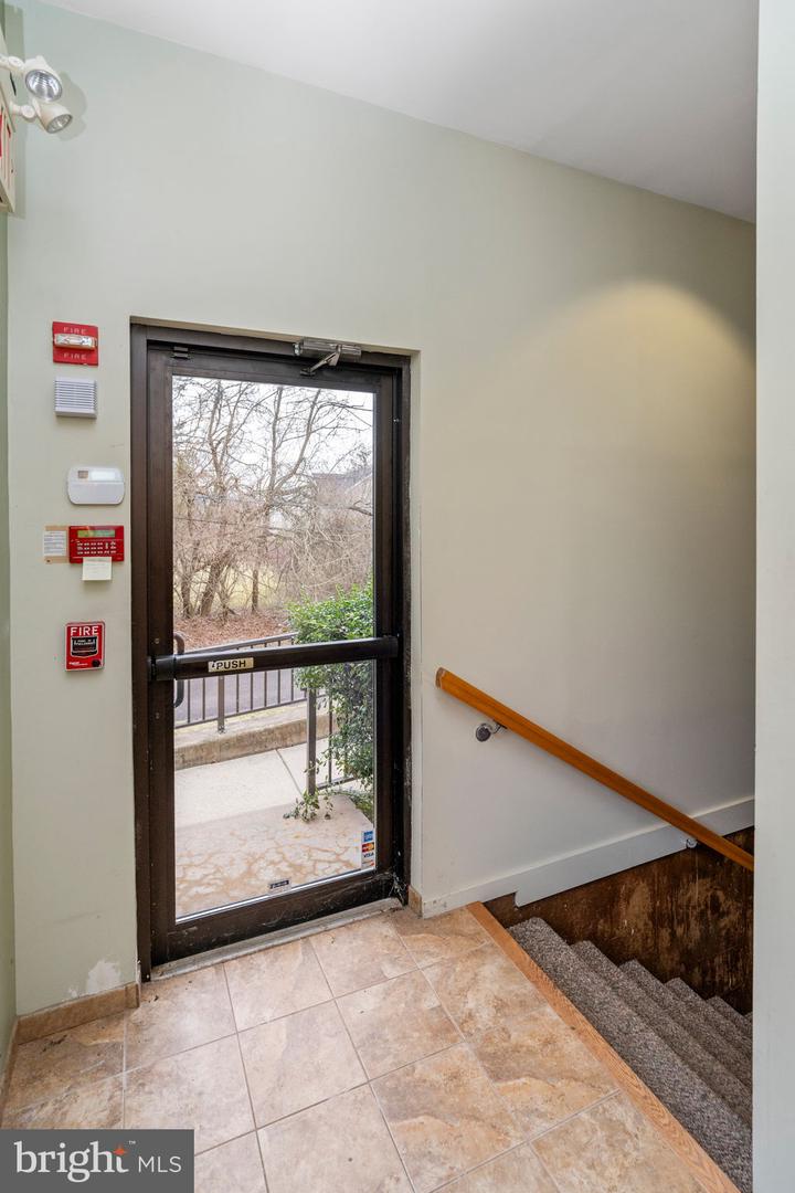 1117 S Broad St Property Photo 10