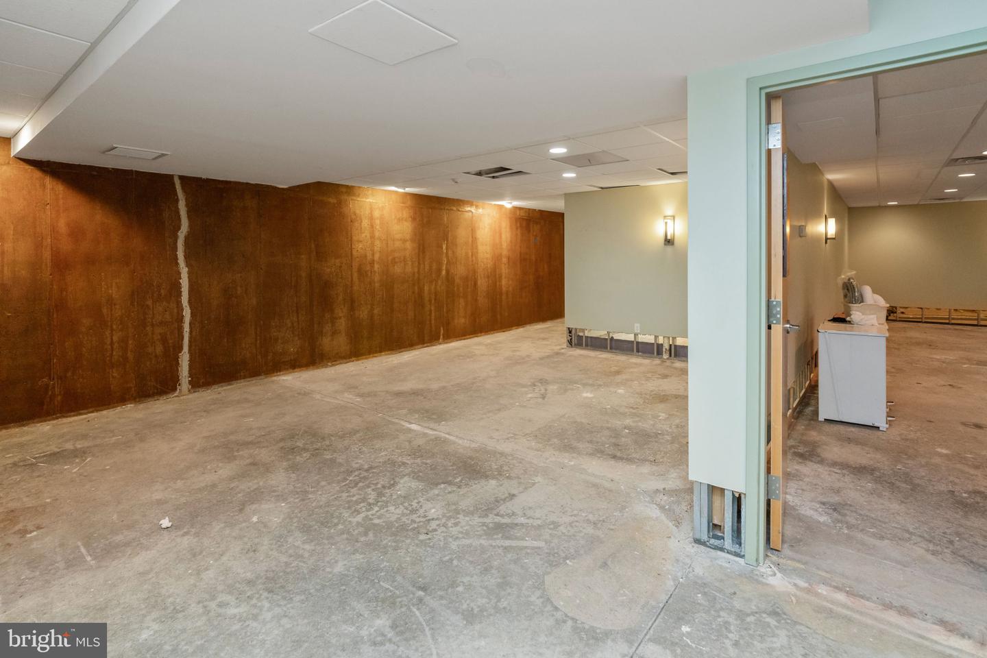 1117 S Broad St Property Photo 12