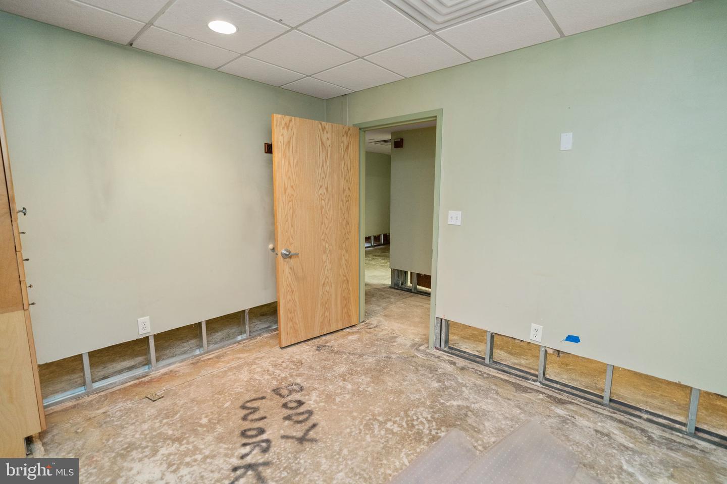 1117 S Broad St Property Photo 19