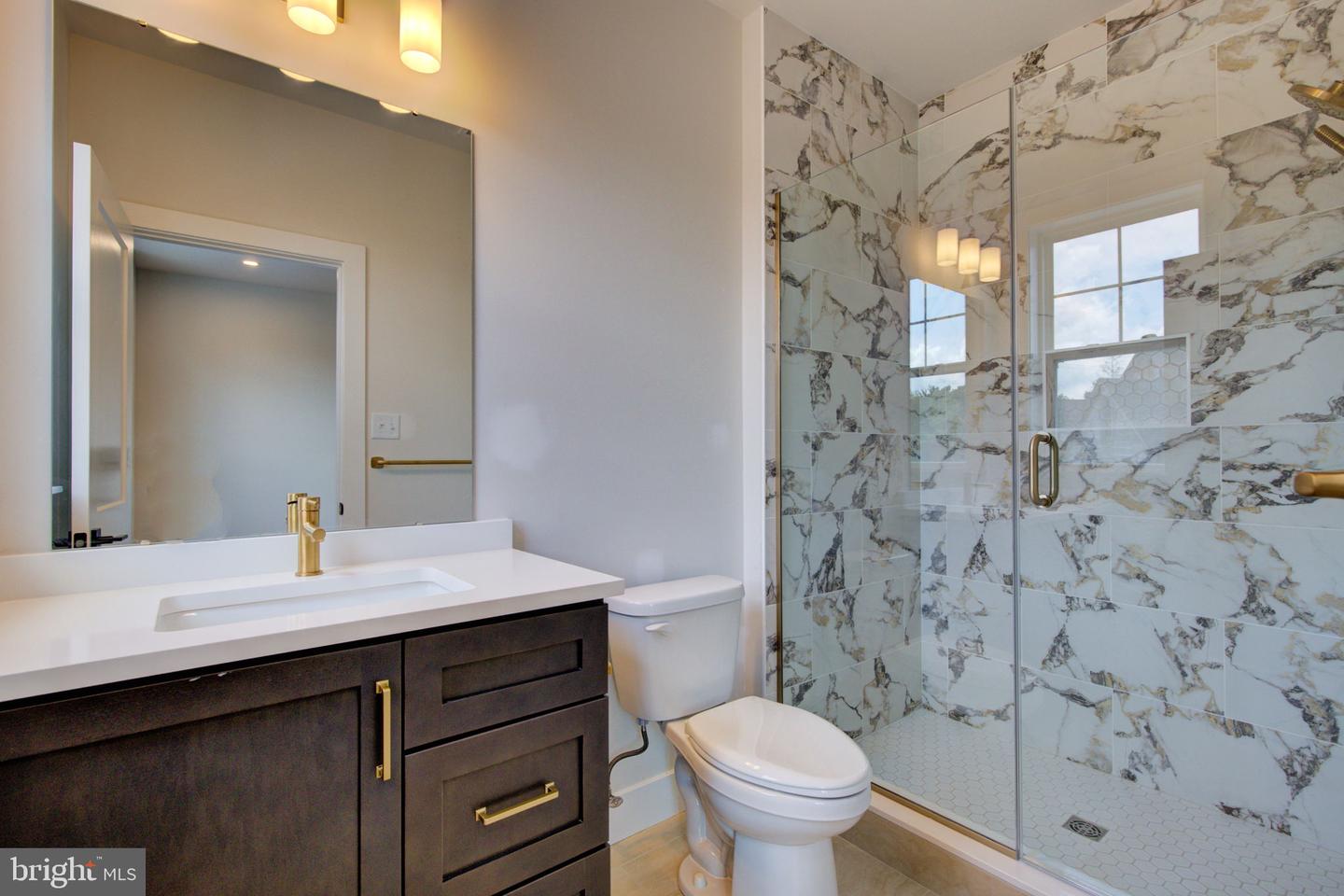 415 Asha Way #201 Upper Property Photo 20