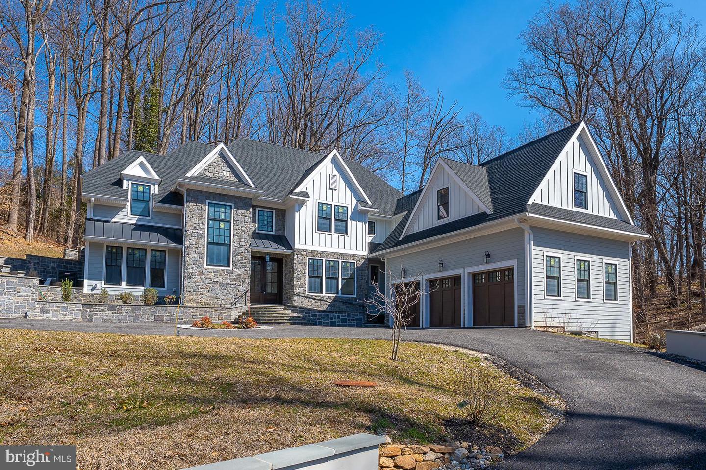 651 Merion Square Rd Property Photo 1