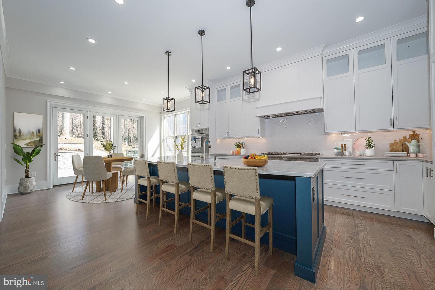 651 Merion Square Rd Property Photo 4