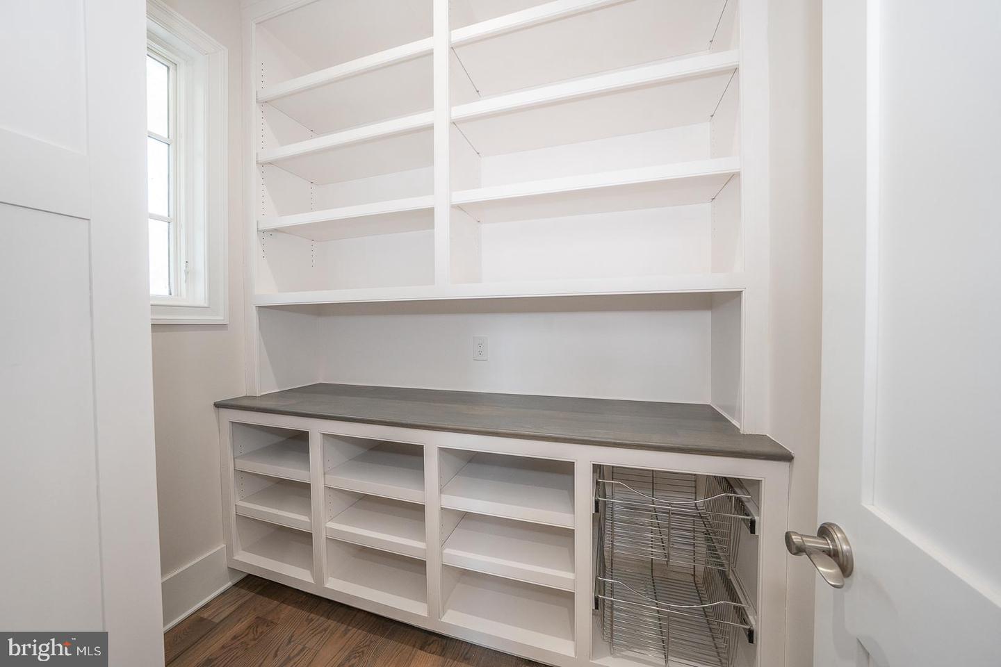 651 Merion Square Rd Property Photo 9