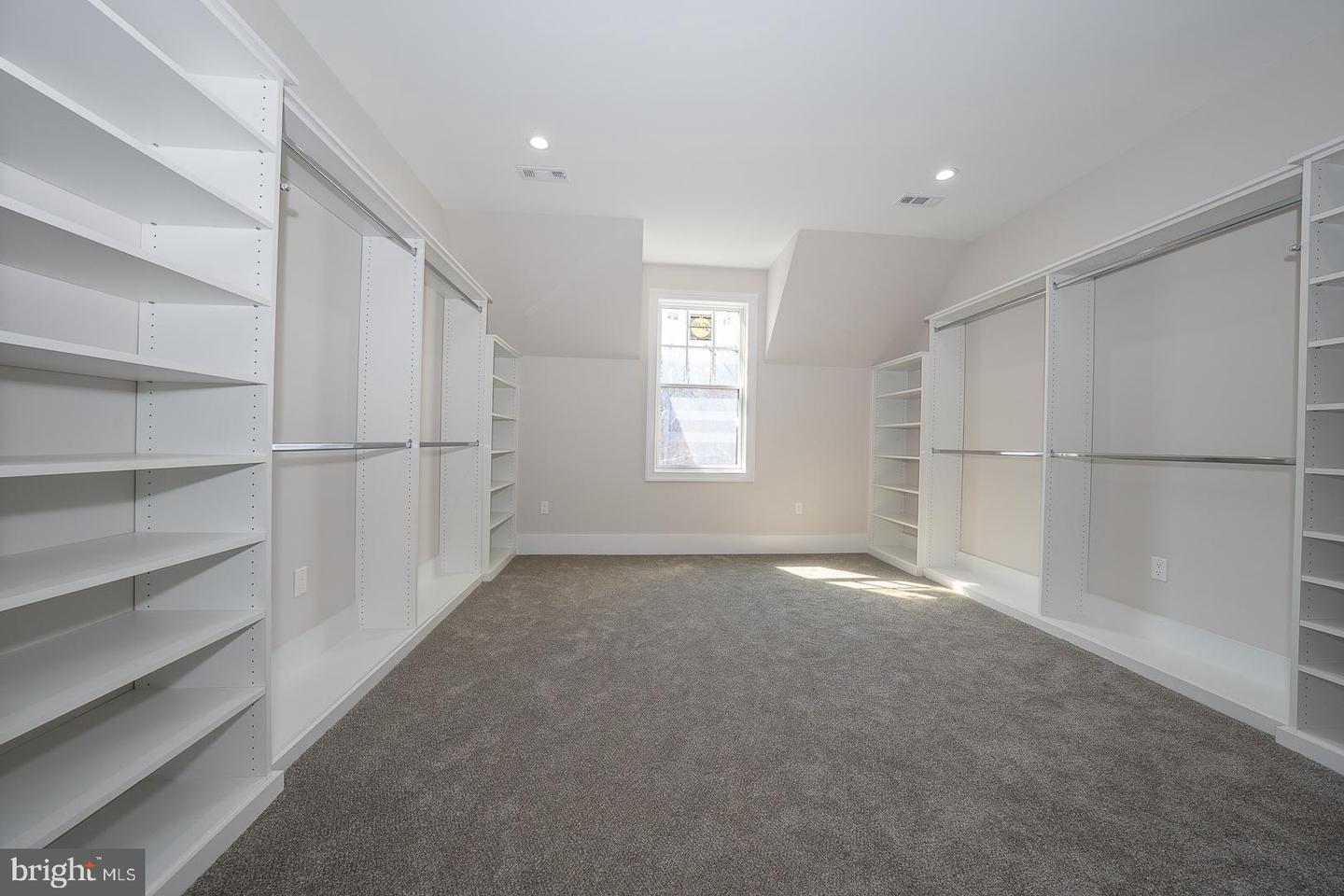 651 Merion Square Rd Property Photo 19