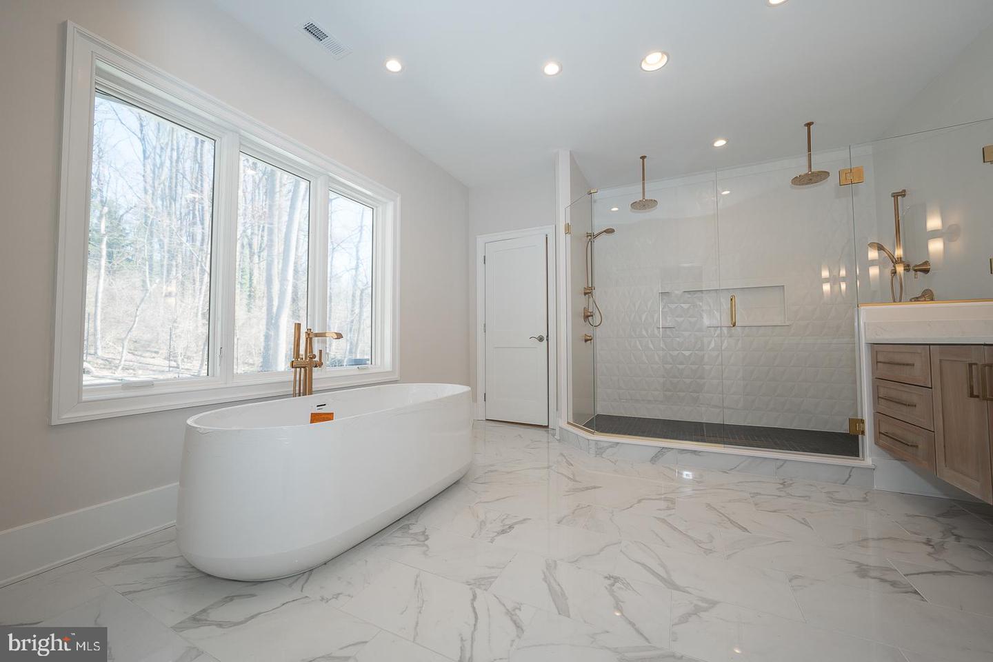 651 Merion Square Rd Property Photo 22