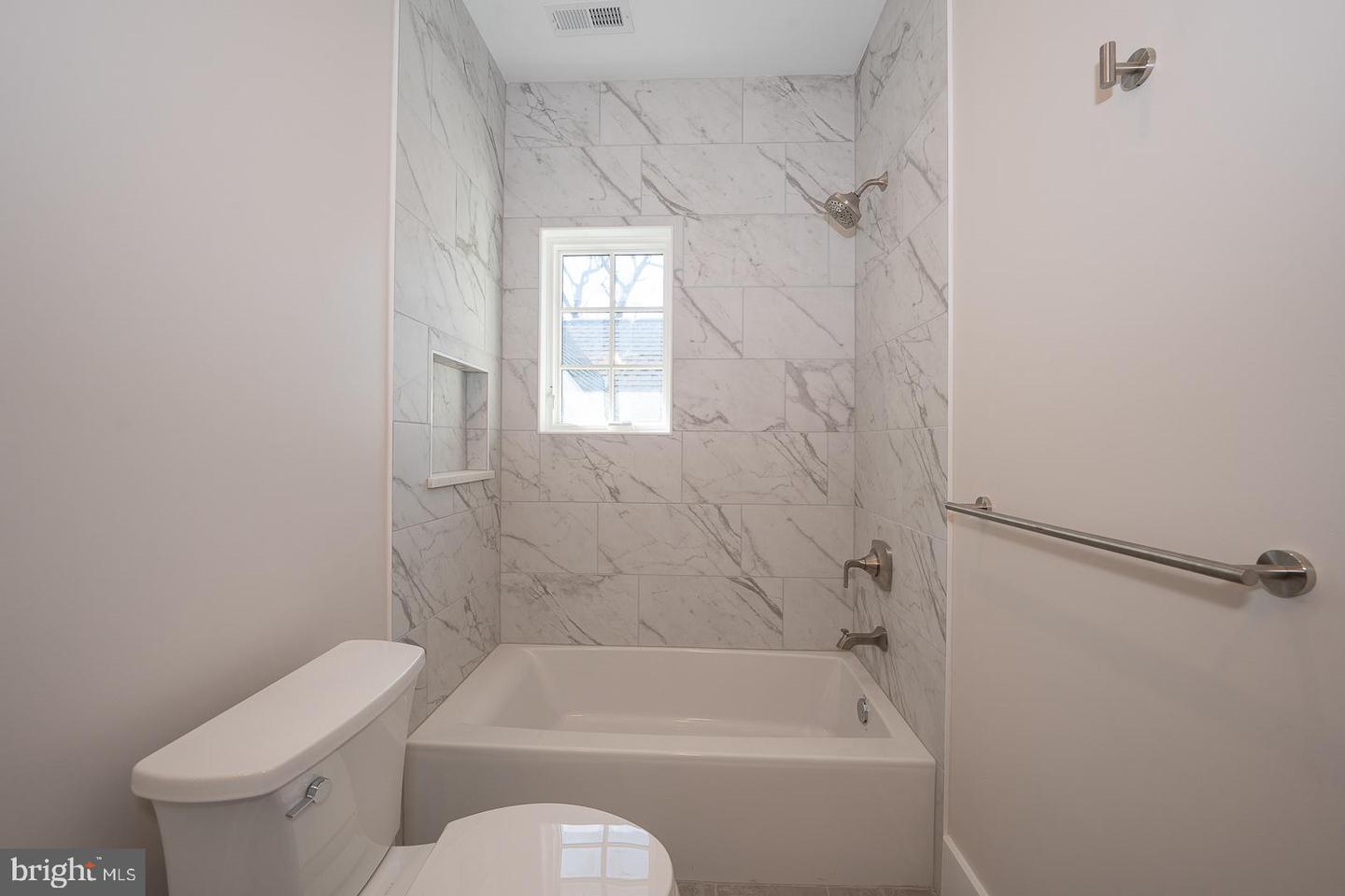 651 Merion Square Rd Property Photo 27