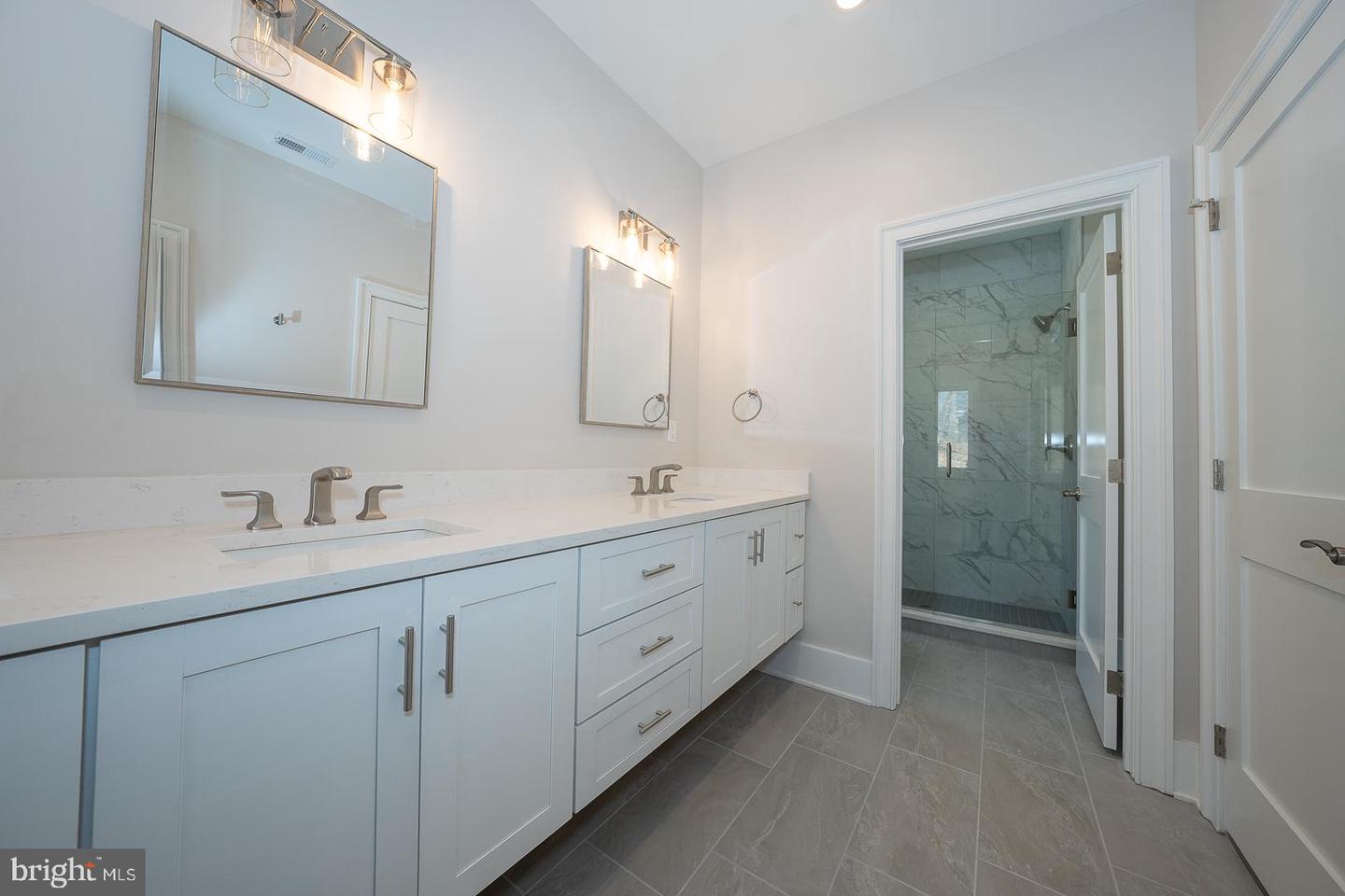 651 Merion Square Rd Property Photo 29