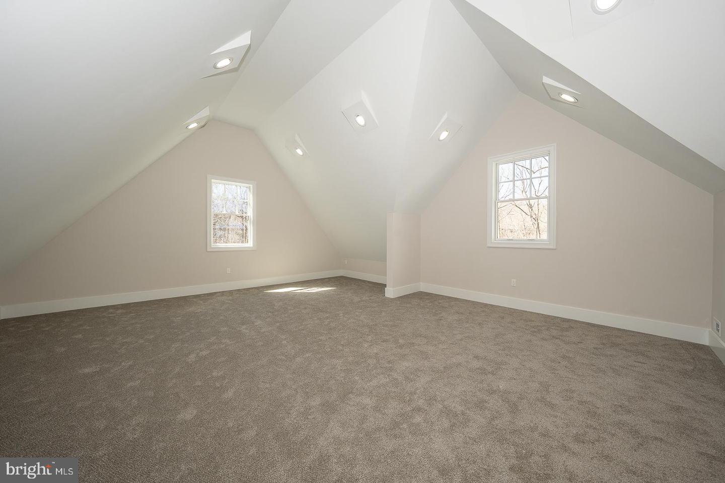 651 Merion Square Rd Property Photo 35