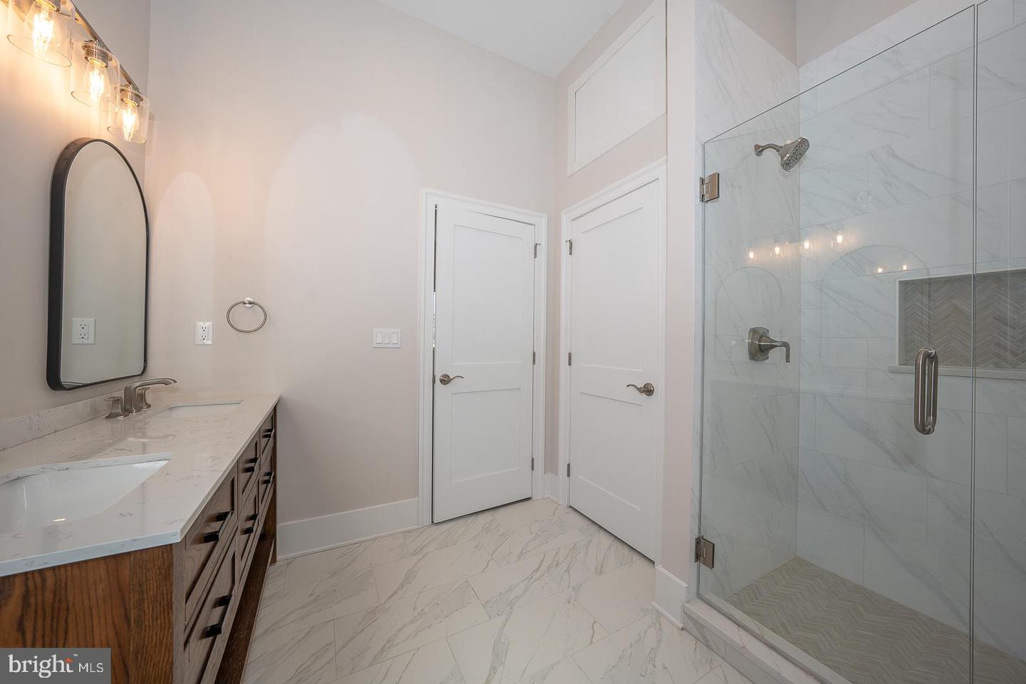 651 Merion Square Rd Property Photo 37