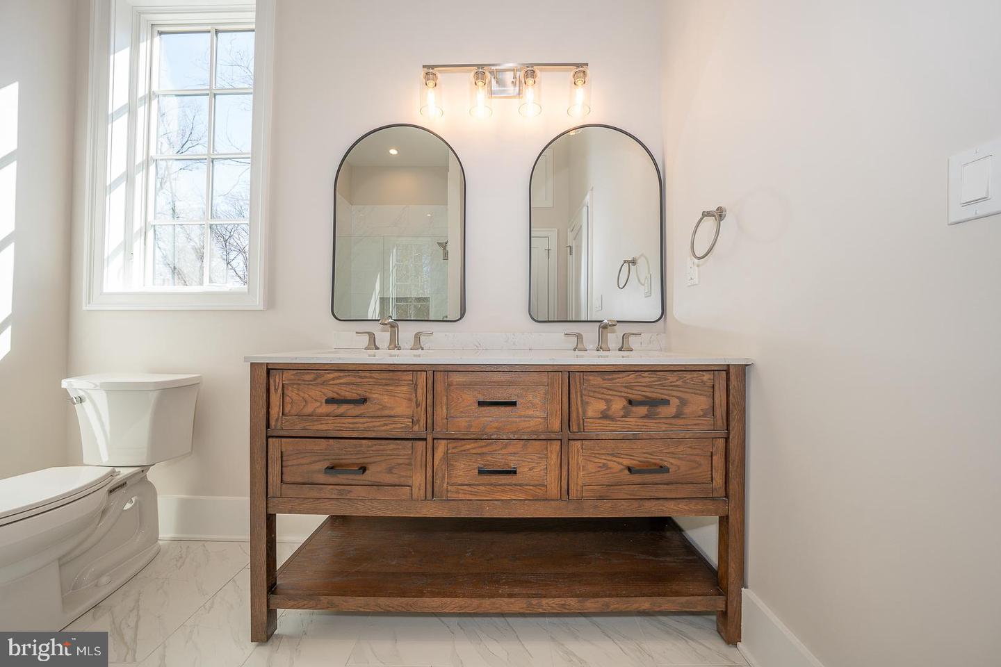 651 Merion Square Rd Property Photo 38