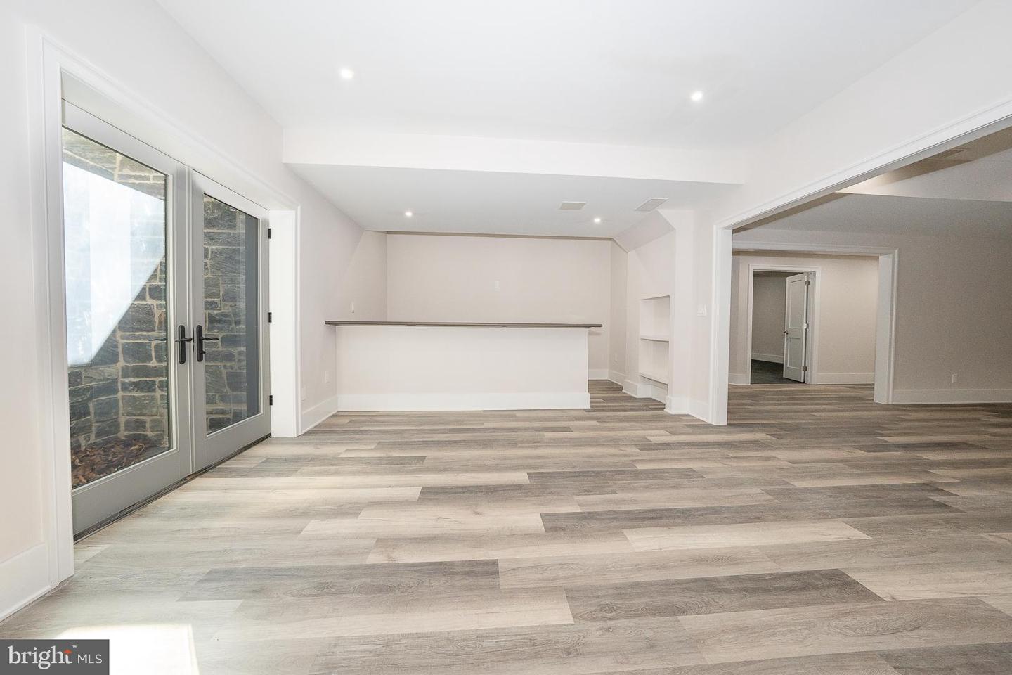 651 Merion Square Rd Property Photo 44