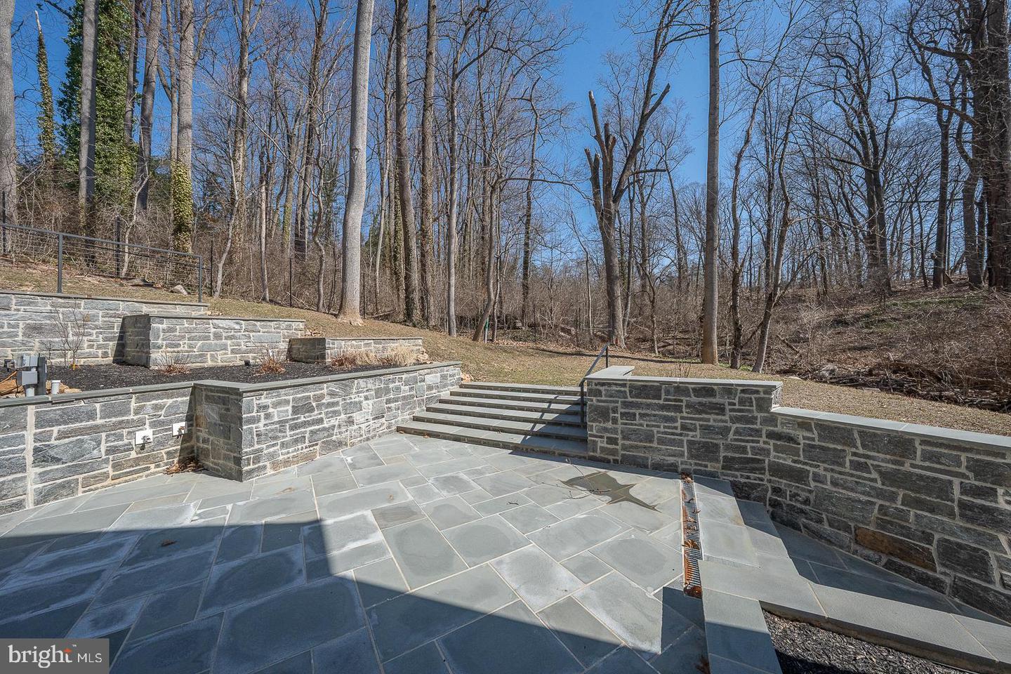 651 Merion Square Rd Property Photo 49