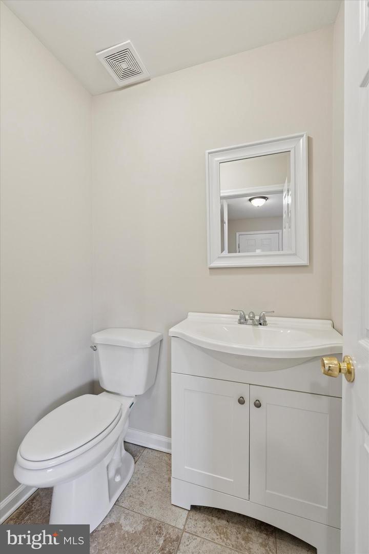 624 Coates Ln Property Photo 7