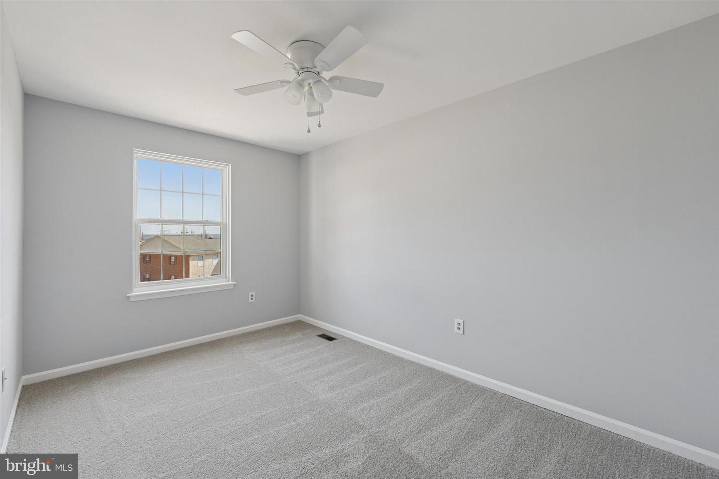 624 Coates Ln Property Photo 20