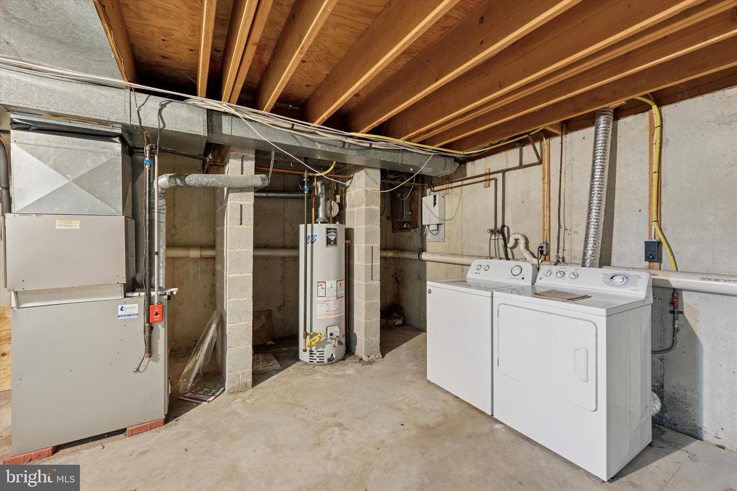 624 Coates Ln Property Photo 24