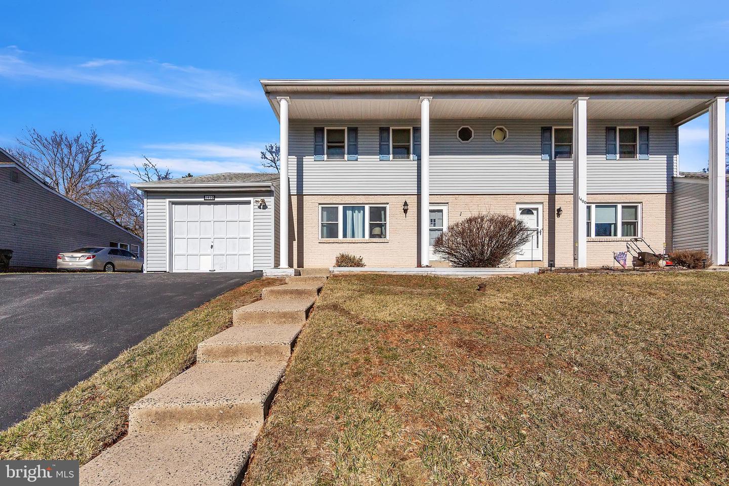 1410 Village Way Property Photo