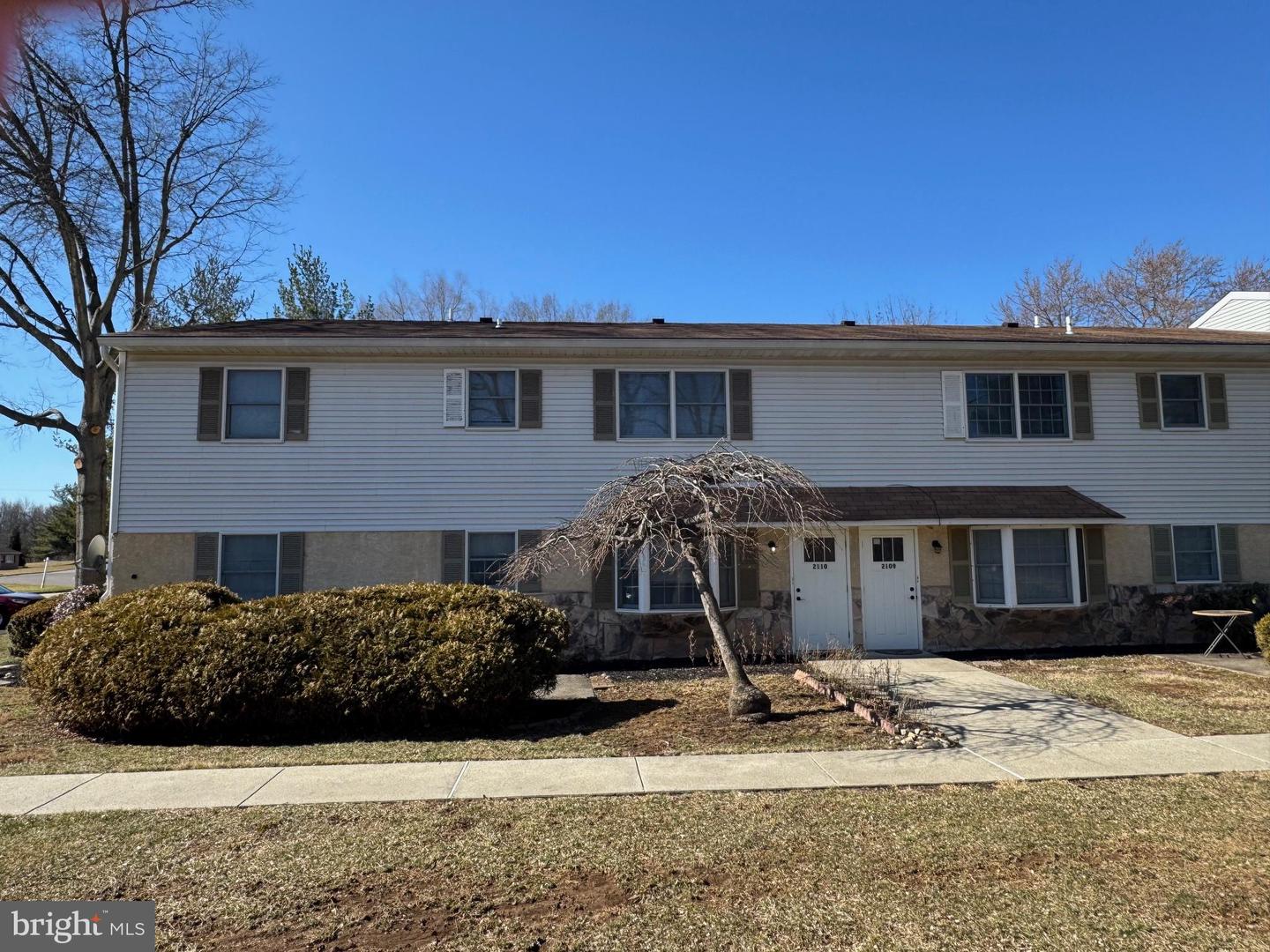 2109 - 2 Whitpain Hls Property Photo