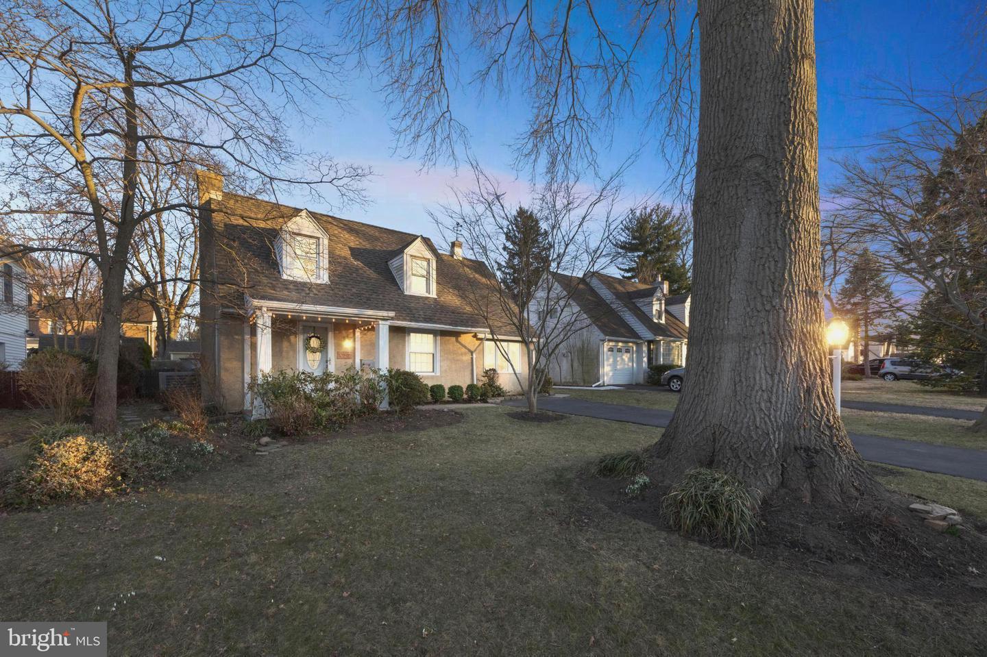627 Seminole Ave Property Photo